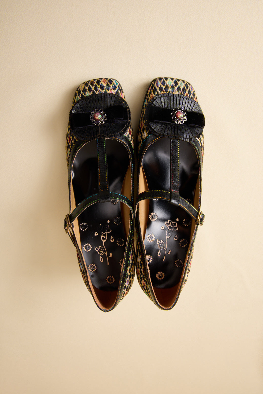 Vicconfy | Kaylum Diamond Print T-Strap Pump