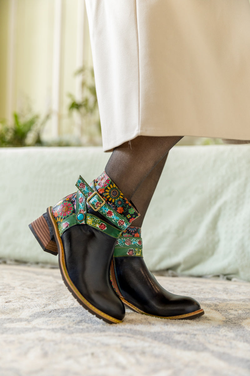 Vicconfy | ABSTRACT FLORAL STRAP LEATHER ANKLE BOOT