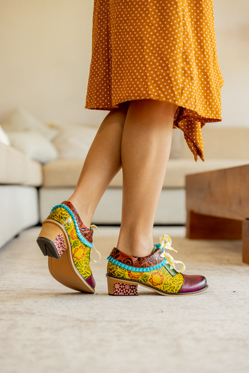 Vicconfy | Fall Roses Floral Embossed Leather Oxford - Multi